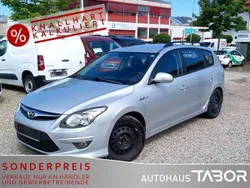 Silber Gebraucht 2011 Hyundai i30 Comfort Kombi | 2.685 € (Guter Preis)