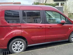 Braun Gebraucht 2019 Ford Tourneo Connect Van / Kleinbus | 12.800 € (Fairer Preis)