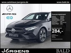 Metalliclack kosmosschwarz Gebraucht 2024 Mercedes A250 Progressive Limousine | 31.190 € (Fairer Preis)