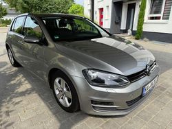 Grau Gebraucht 2012 VW Golf VII Trendline Limousine | 7.100 € (Etwas zu teuer)