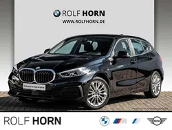 Schwarz uni Gebraucht 2022 BMW 118 Advantage Kleinwagen | 18.280 € (Fairer Preis)