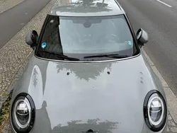Grau Gebraucht 2020 Mini ONE Kleinwagen | 11.200 €