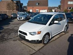 Weiß Gebraucht 2013 Mitsubishi Colt Limousine | 5.480 € (Etwas zu teuer)