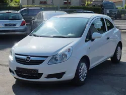 Weiß Gebraucht 2008 Opel Corsa Basis Kleinwagen | 2.449 € (Fairer Preis)