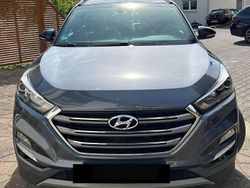 Grau Gebraucht 2018 Hyundai Tucson SUV | 14.500 €