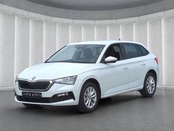Weiss Gebraucht 2024 Skoda Scala Kleinwagen | 19.049 € (Fairer Preis)