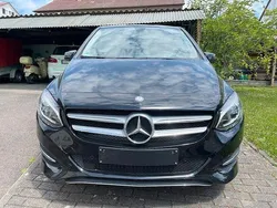 Schwarz Gebraucht 2016 Mercedes B180 Business Van / Kleinbus | 13.790 € (Fairer Preis)
