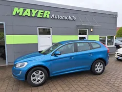 Power blue metallic / metallic Gebraucht 2017 Volvo XC60 Kinetic SUV | 17.900 € (Superpreis)