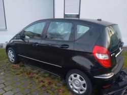 Schwarz Gebraucht 2011 Mercedes B160 Van / Kleinbus | 2.500 € (Superpreis)