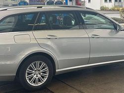 Silber Gebraucht 2011 Mercedes E220 Elegance Kombi | 8.000 € (Superpreis)