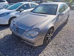 Beige Gebraucht 2003 Mercedes C200 Coupé | 2.390 € (Fairer Preis)
