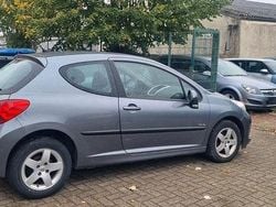 Grau Gebraucht 2009 Peugeot 207 Urban Move Kleinwagen | 600 € (Superpreis)