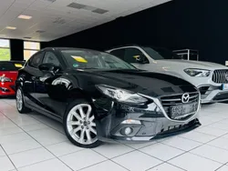 Schwarz Gebraucht 2017 Mazda 3 Inclusive Limousine | 6.490 € (Guter Preis)