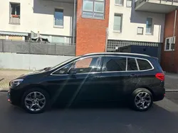 Schwarz Gebraucht 2015 BMW 218 Gran Tourer Sport Line Van / Kleinbus | 11.000 € (Superpreis)