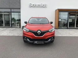 Rot Gebraucht 2016 Renault Kadjar Bose Edition SUV | 10.990 € (Fairer Preis)