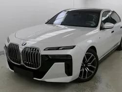 Mineralweiss met. Gebraucht 2024 BMW 740 M Sport Limousine | 89.840 € (Guter Preis)