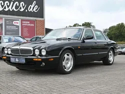 Schwarz Gebraucht 1998 Jaguar XJ8 Sovereign Limousine | 15.890 €