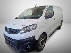 Weiß Gebraucht 2024 Fiat Scudo Connect Van / Kleinbus | 26.499 € (Fairer Preis)