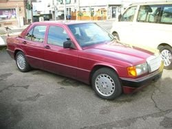 Weinrotmetallic Gebraucht 1991 Mercedes 190 Limousine | 6.890 €