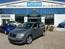 Grau Gebraucht 2008 VW Touran United Van / Kleinbus | 7.500 €
