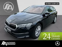 Black magic perleffekt Gebraucht 2024 Skoda Octavia Selection Kombi | 32.344 € (Guter Preis)