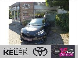 Schwarz Neu 2025 Toyota Yaris Hybrid Limousine | 28.990 € (Etwas zu teuer)