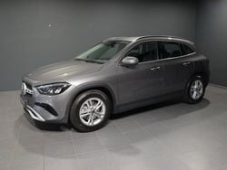 Metalliclack mountaingrau Gebraucht 2025 Mercedes GLA180 SUV | 36.870 € (Superpreis)