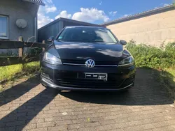 Schwarz Gebraucht 2015 VW Golf VII Limousine | 10.500 € (Fairer Preis)