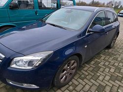 Blau Gebraucht 2025 Opel Insignia Kombi | 6.000 €