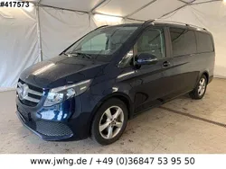 Blue metallic Gebraucht 2020 Mercedes V300 Van / Kleinbus | 39.950 €