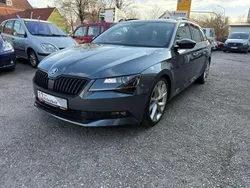 Quarzgrau metallic (metallic) Gebraucht 2016 Skoda Superb SportLine Kombi | 22.790 € (Fairer Preis)