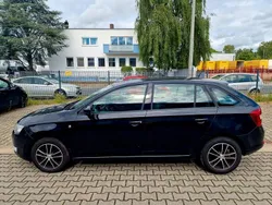 Schwarz Gebraucht 2014 Skoda Rapid Limousine | 8.600 € (Fairer Preis)