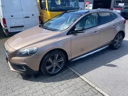 Gold Gebraucht 2013 Volvo V40 CC Summum Kombi | 10.050 € (Fairer Preis)