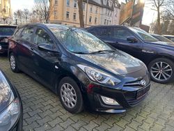 Schwarz Gebraucht 2013 Hyundai i30 Classic Kombi | 5.690 € (Guter Preis)
