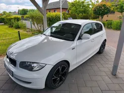 Weiß Gebraucht 2011 BMW 116 Sport Line Kleinwagen | 6.250 € (Fairer Preis)
