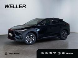 Weiss Gebraucht 2023 Toyota bZ4X Basis SUV | 29.790 € (Fairer Preis)