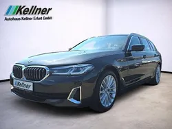 Grau Gebraucht 2023 BMW 530 Luxury Line Limousine | 50.980 € (Etwas zu teuer)