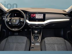 Grau Gebraucht 2020 Skoda Octavia Kombi | 22.049 € (Fairer Preis)