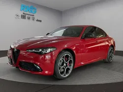 Rot Neu 2025 Alfa Romeo Giulia Premium Limousine | 62.990 € (Teuer)