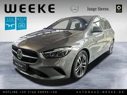 Grau Gebraucht 2024 Mercedes B180 Advanced Van / Kleinbus | 31.179 € (Fairer Preis)