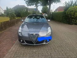 Schwarz Gebraucht 2014 Alfa Romeo Giulietta Turismo Kleinwagen | 7.699 € (Fairer Preis)