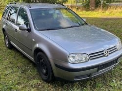 Silber Gebraucht 2001 VW Golf IV Kombi | 600 € (Superpreis)