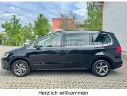 Schwarz, schwarz Gebraucht 2012 VW Sharan Match Van / Kleinbus | 14.980 € (Etwas zu teuer)
