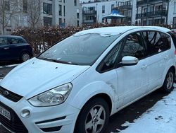 Weiß Gebraucht 2011 Ford S-MAX S Van / Kleinbus | 3.999 €