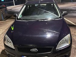 Blau Gebraucht 2005 Ford Focus Kombi | 3.500 € (Fairer Preis)