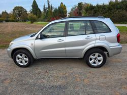 Silber Gebraucht 2005 Toyota RAV4 Edition SUV | 4.400 € (Fairer Preis)