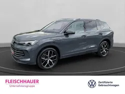 Grau Gebraucht 2025 VW Tiguan Elegance SUV | 52.980 € (Superpreis)