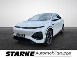 Schwarz (midnight black) Neu 2025 XPENG G6 AWD Performance SUV | 47.590 €