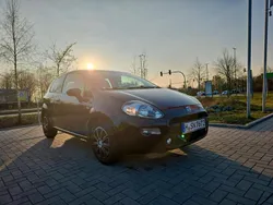Schwarz Gebraucht 2015 Fiat Punto Kleinwagen | 4.895 € (Fairer Preis)
