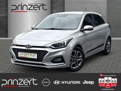 Sleek silver / met Gebraucht 2019 Hyundai i20 Style Limousine | 12.970 € (Etwas zu teuer)